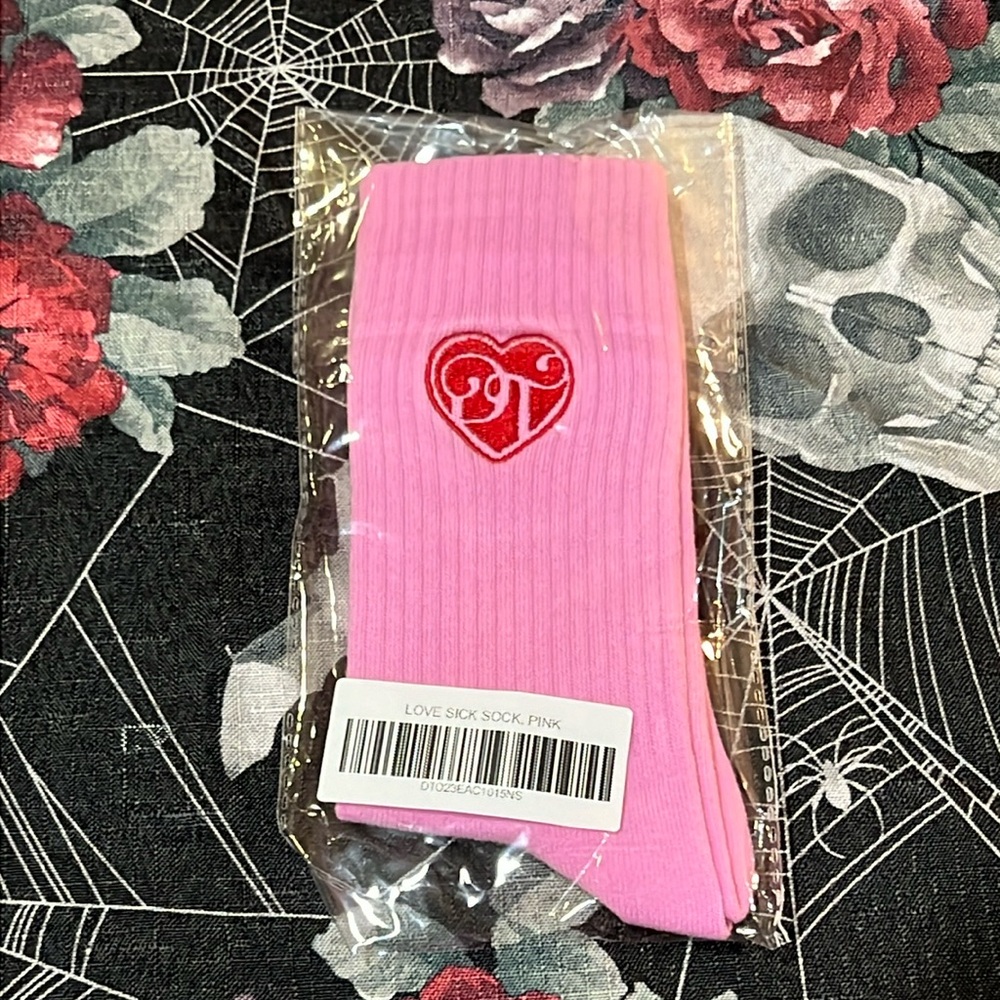 NWT 2023 DON TOLIVER x TRAVIS SCOTT JACK BOYS LOVESICK TOUR MENS PINK CREW SOCKS
